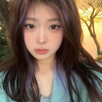 红衣少女